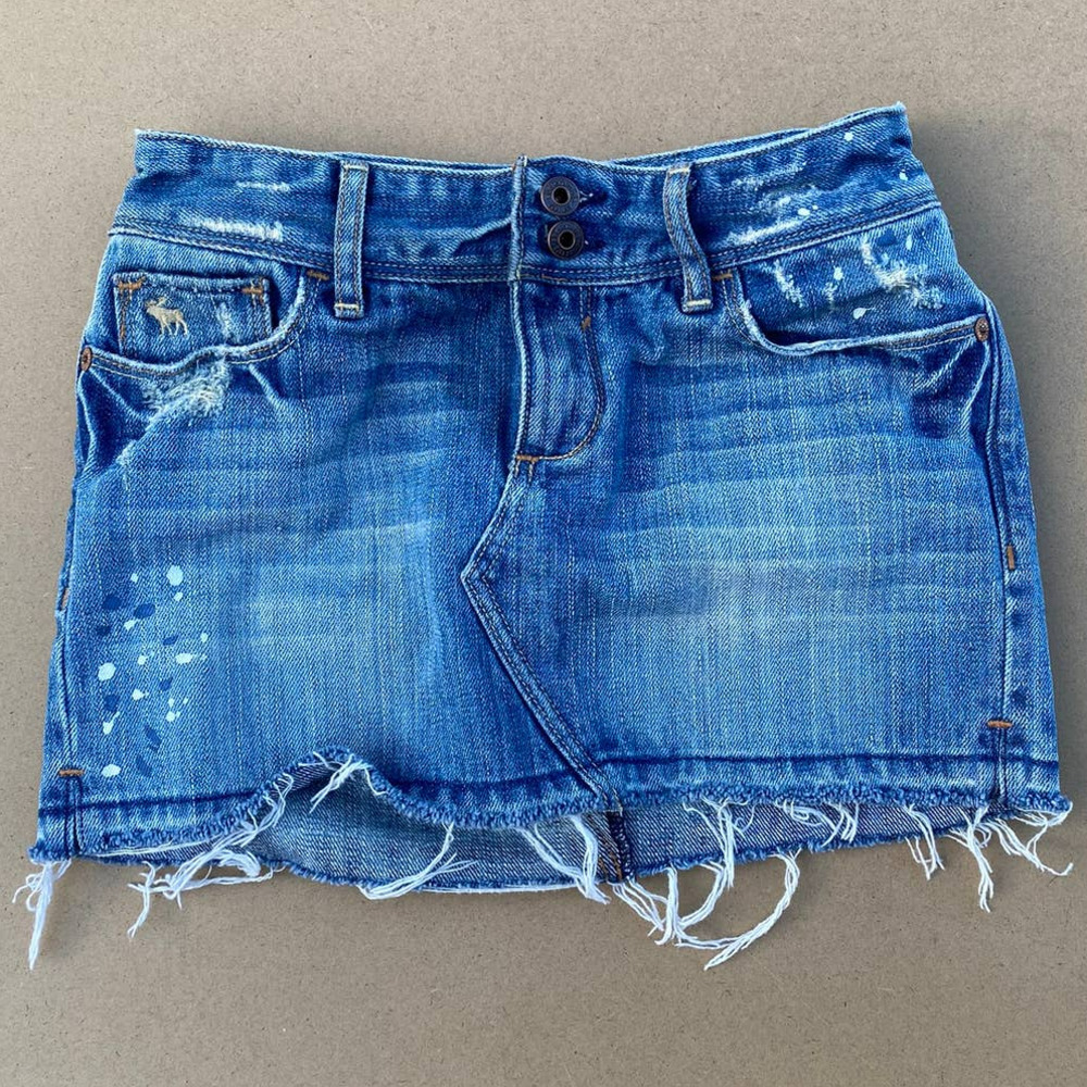 A&F Denim Mini Skirt Distressed Frayed Hemline Size 24" Length 10"